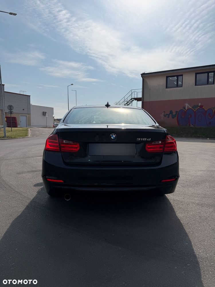 BMW Seria 3 318d DPF Edition Sport - 5