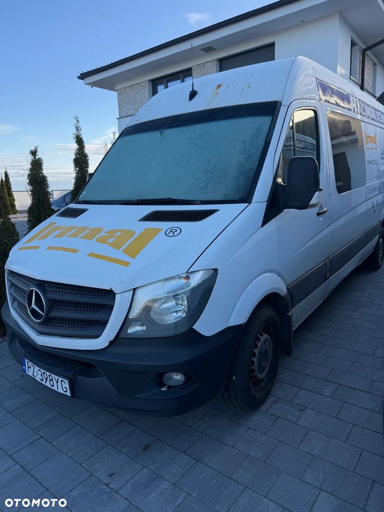 Mercedes-Benz Sprinter - 4