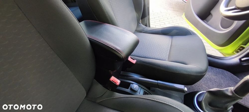 Renault Clio 1.2 16V Authentique - 32