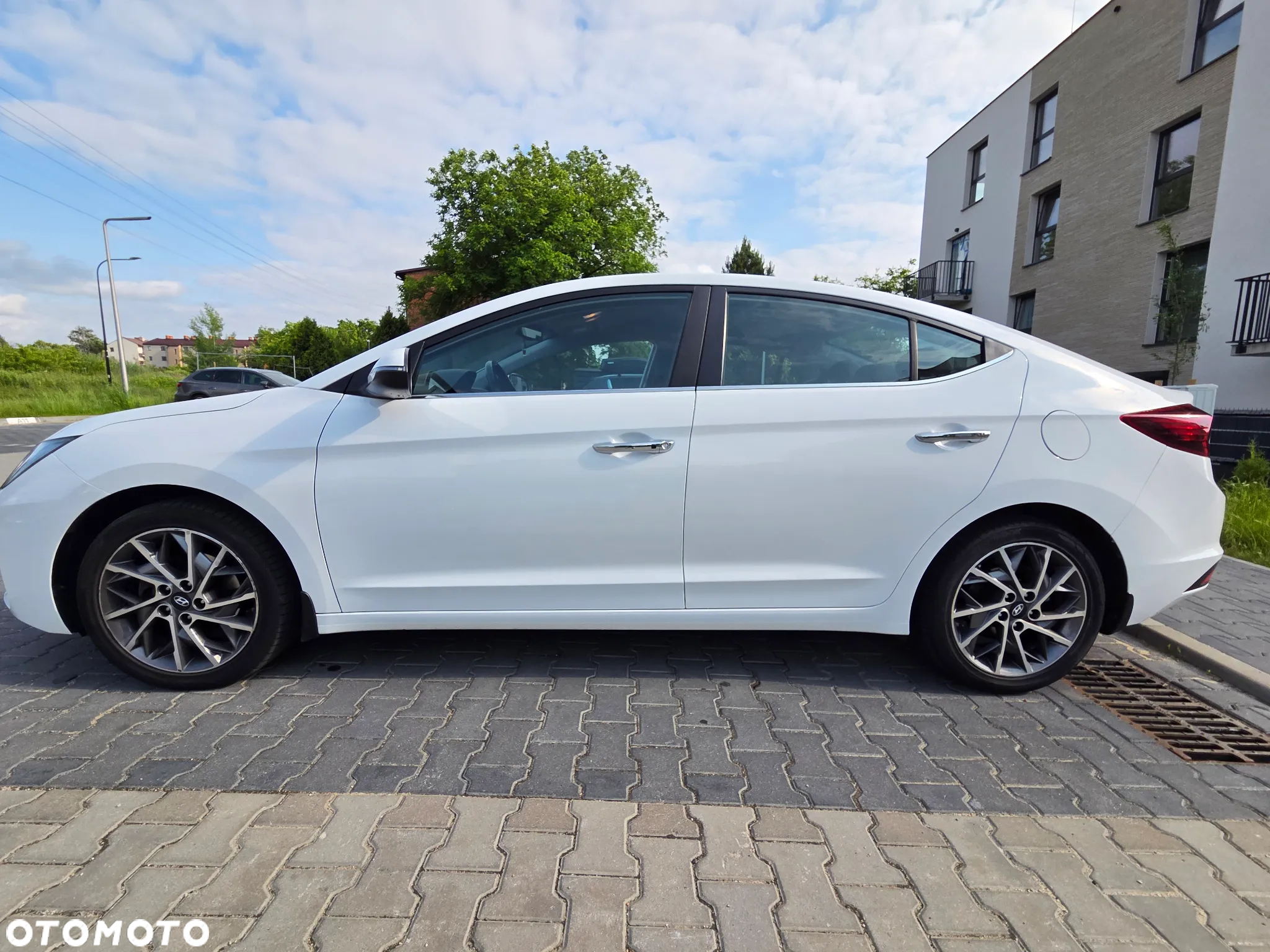 Hyundai Elantra 1.6 Style - 7