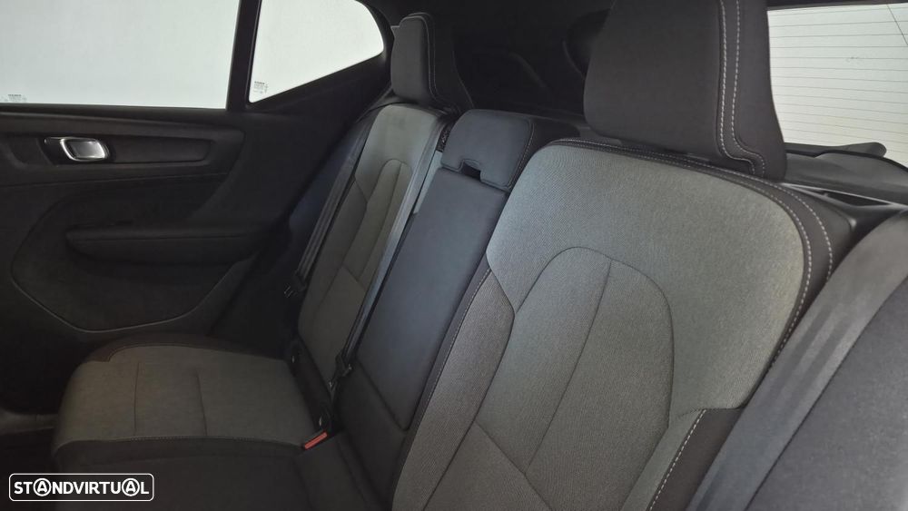Volvo XC 40 1.5 T4 PHEV Plus Dark - 13
