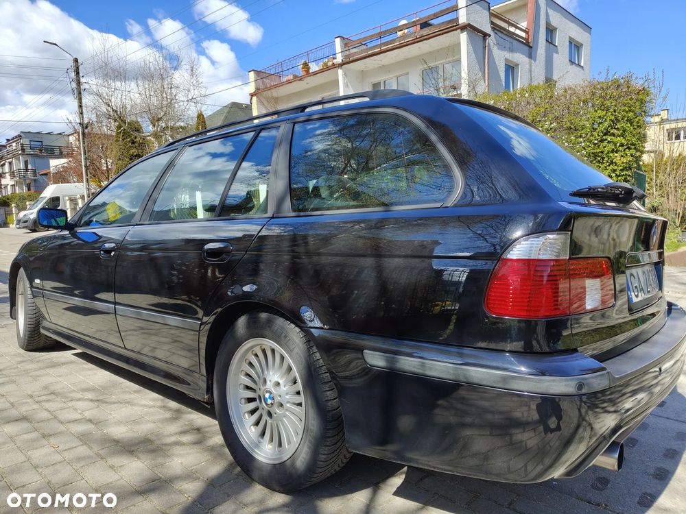 BMW Seria 5 530i Touring Edition Sport - 10