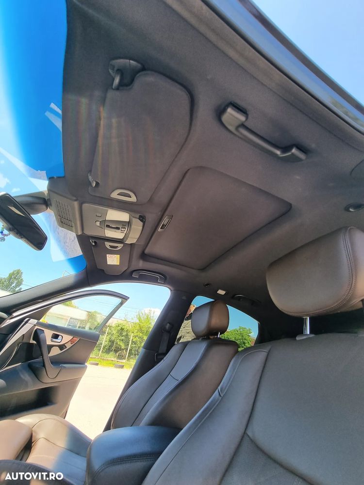 Infiniti Q70 - 22