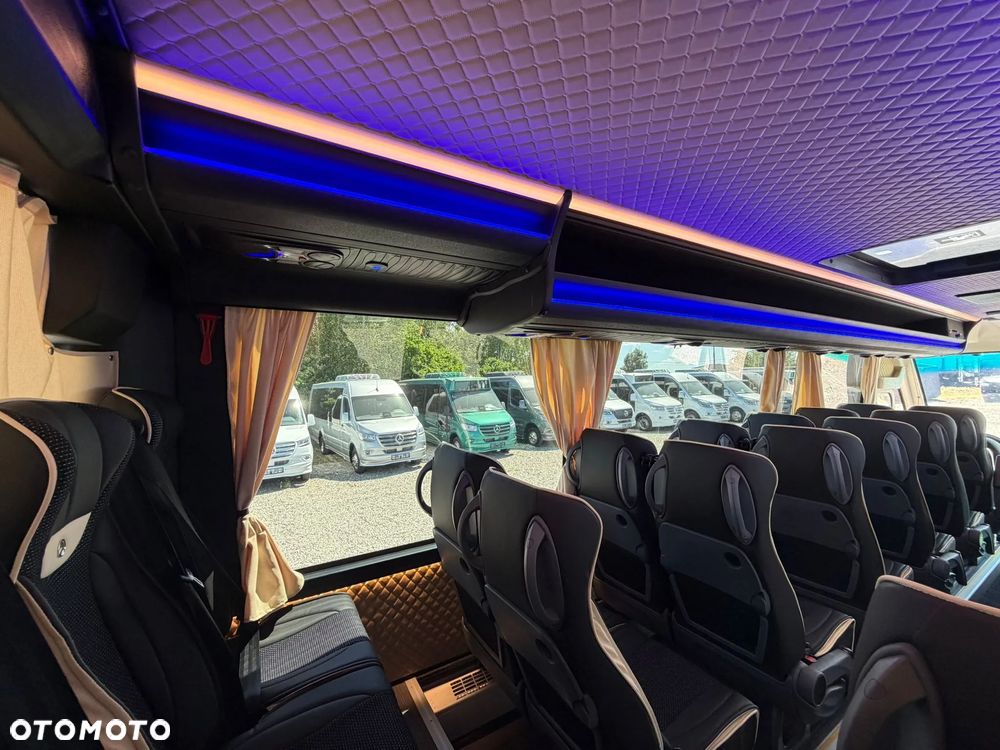 Mercedes-Benz Sprinter 519 - 27