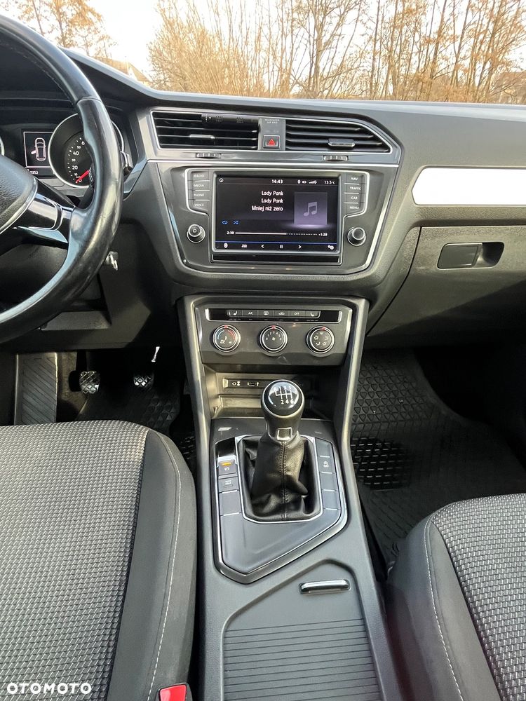 Volkswagen Tiguan 2.0 TDI BMT SCR Trendline - 24
