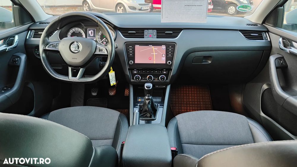 Skoda Octavia - 8