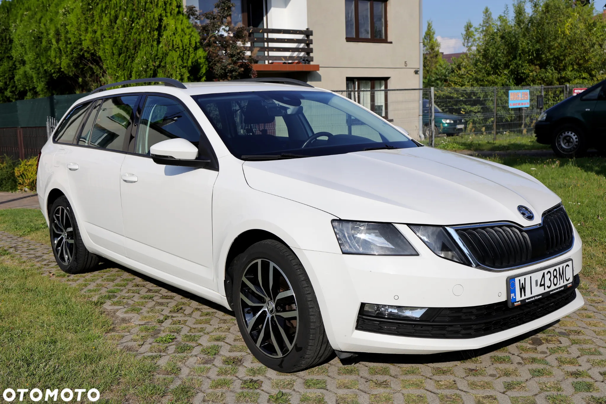 Skoda Octavia 2.0 TDI Ambition DSG - 2