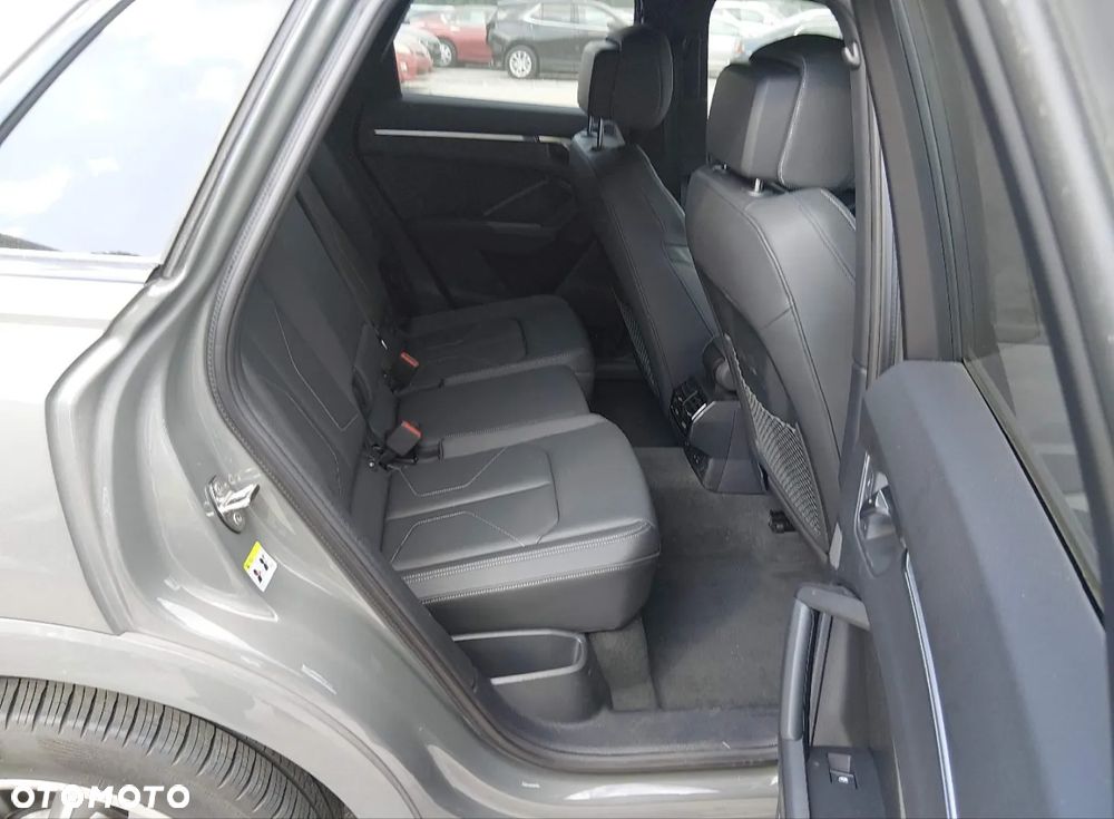 Audi Q3 - 10