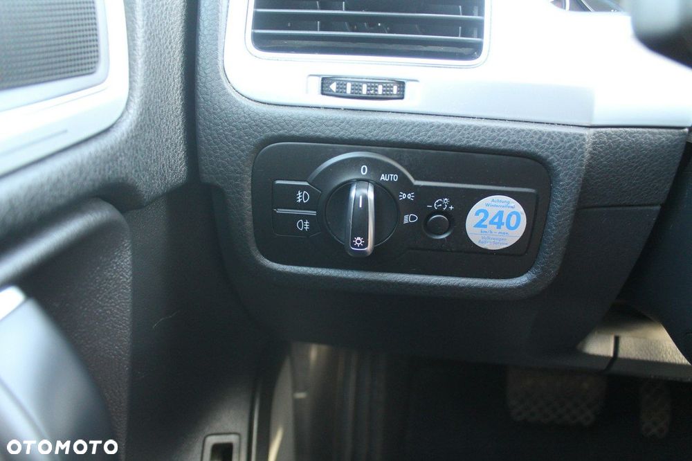 Volkswagen Touareg - 20