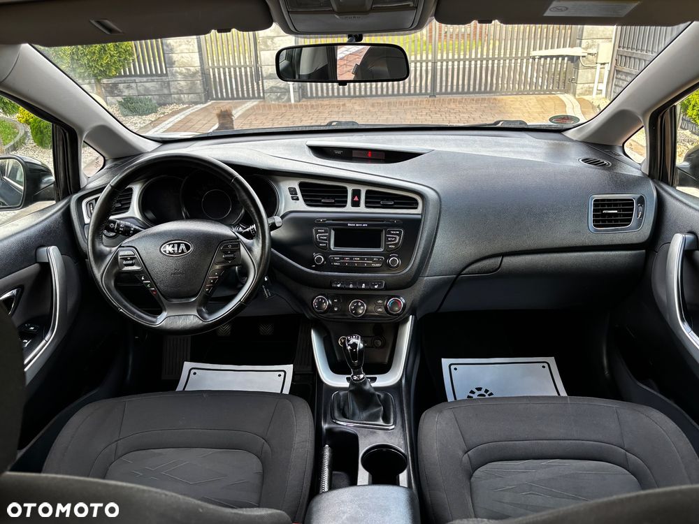 Kia Ceed 1.4 CVVT ISG Vision - 23
