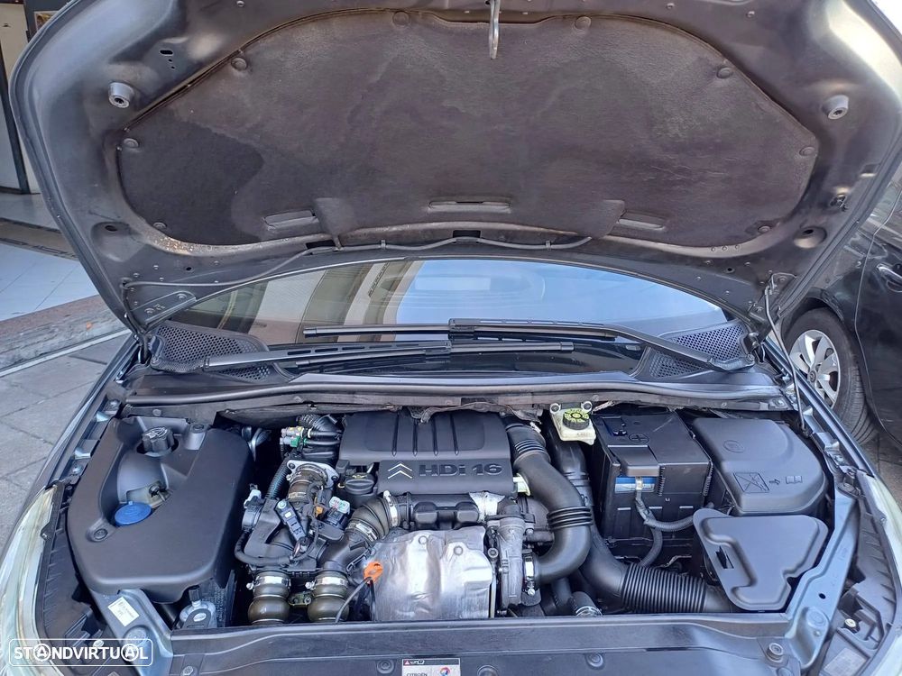 Citroën C4 1.6 HDi SX - 11