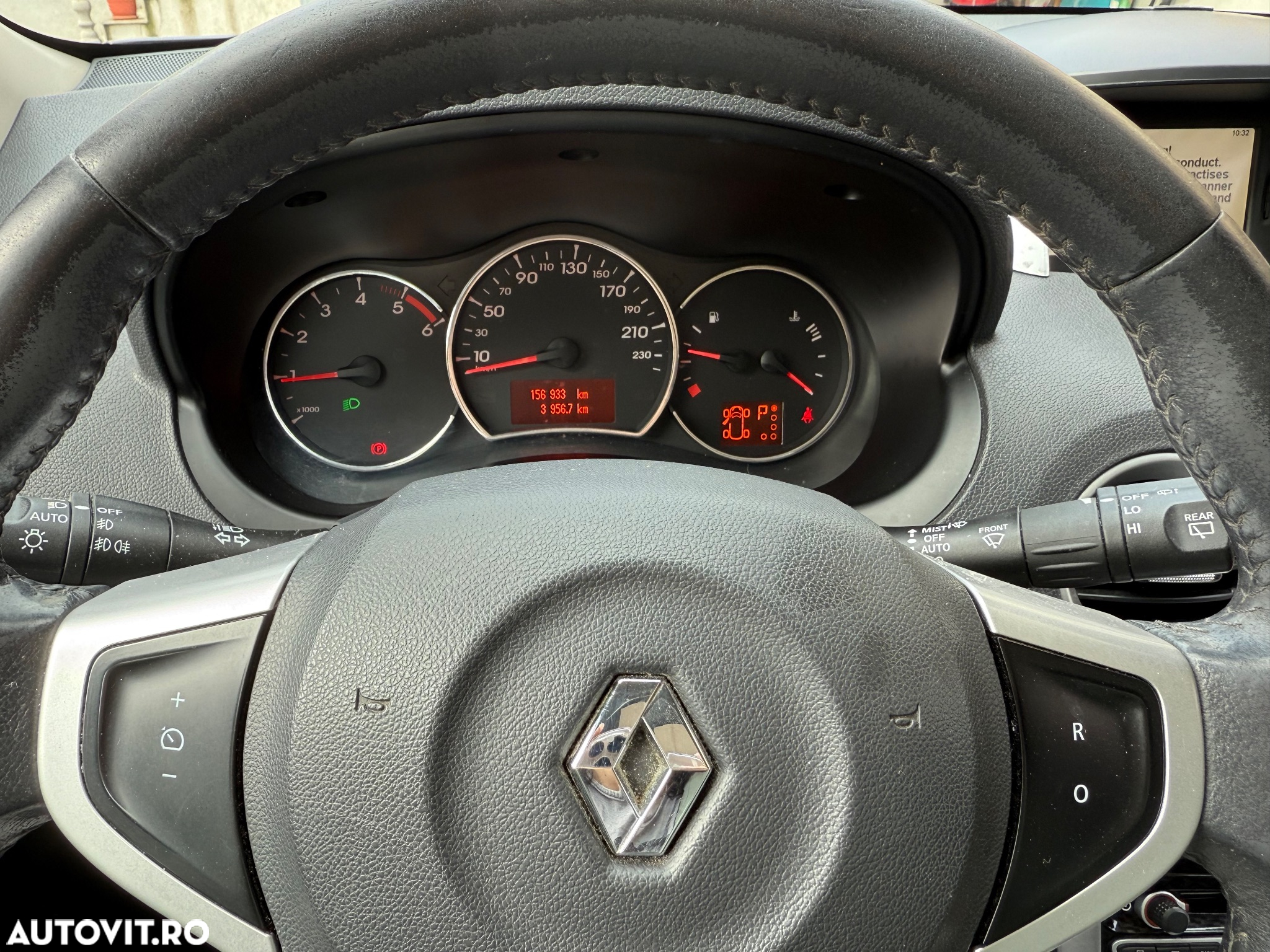 Renault Koleos 2.0 dCI 4X4 Dinamique Aut - 9