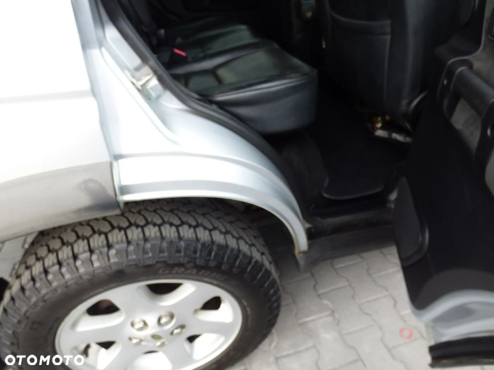 Land Rover Discovery - 28