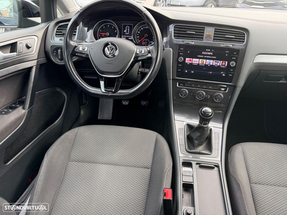 VW Golf 1.0 TSI Confortline - 10