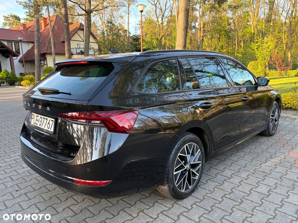 Skoda Octavia 2.0 TDI DSG Ambition - 3