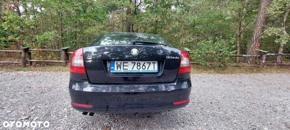 Skoda Octavia 1.4 TSI Ambiente DSG - 14