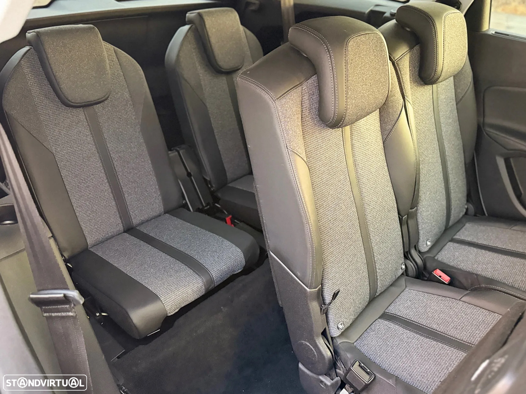 Peugeot 5008 1.2 PureTech Allure Pack - 12