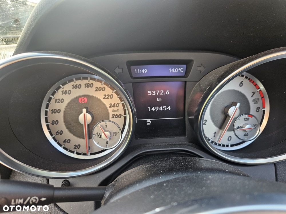 Mercedes-Benz SLK 200 CGI - 22