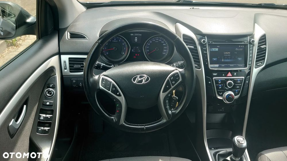 Hyundai i30 blue Kombi 1.6 GDi Passion - 8