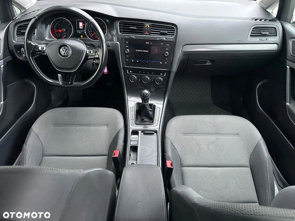 Volkswagen Golf 1.6 TDI BMT Comfortline - 12