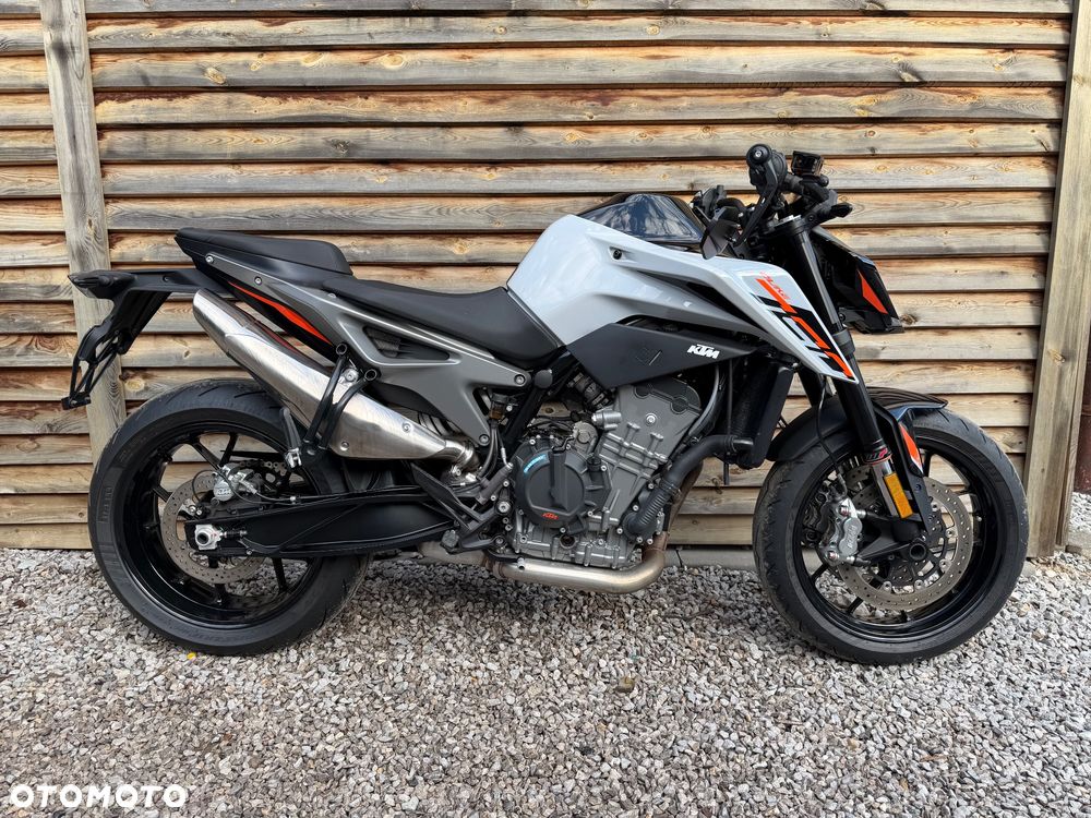 KTM Duke 790 - 2