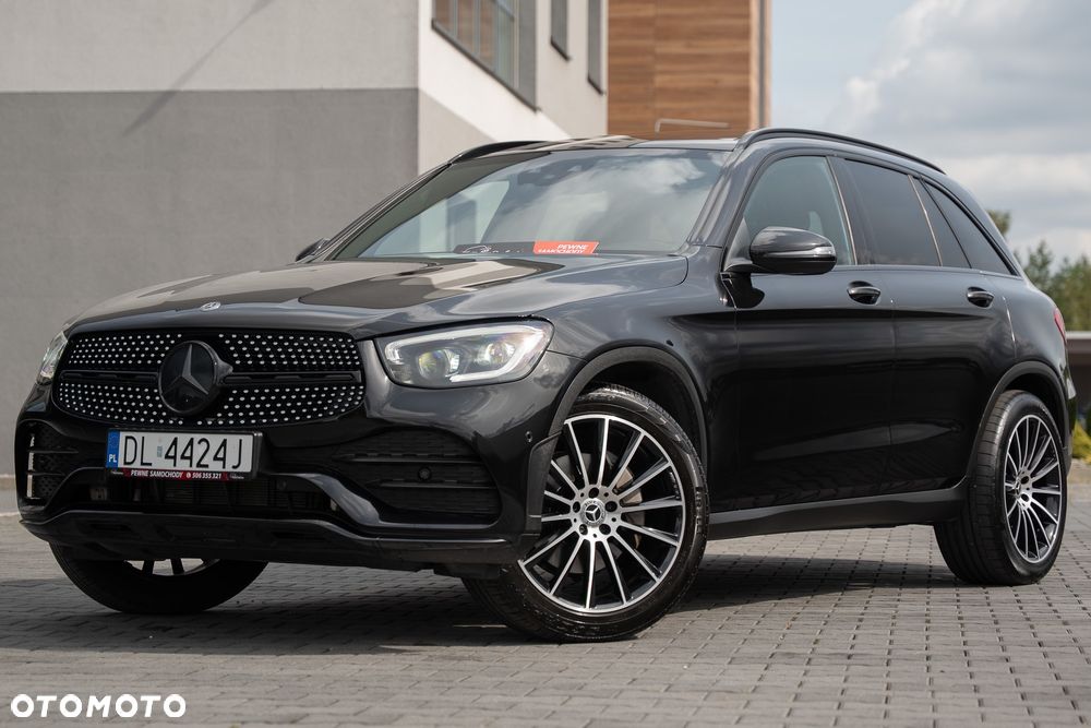 Mercedes-Benz GLC 200 4Matic 9G-TRONIC AMG Line - 3
