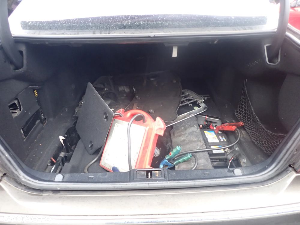 CZĘŚCI - Mercedes E-klasa W211 3,0CDI 190KM 642920 AT 722902 LIFT 2008r. LAKIER C963 INDEX - 8713 - 16