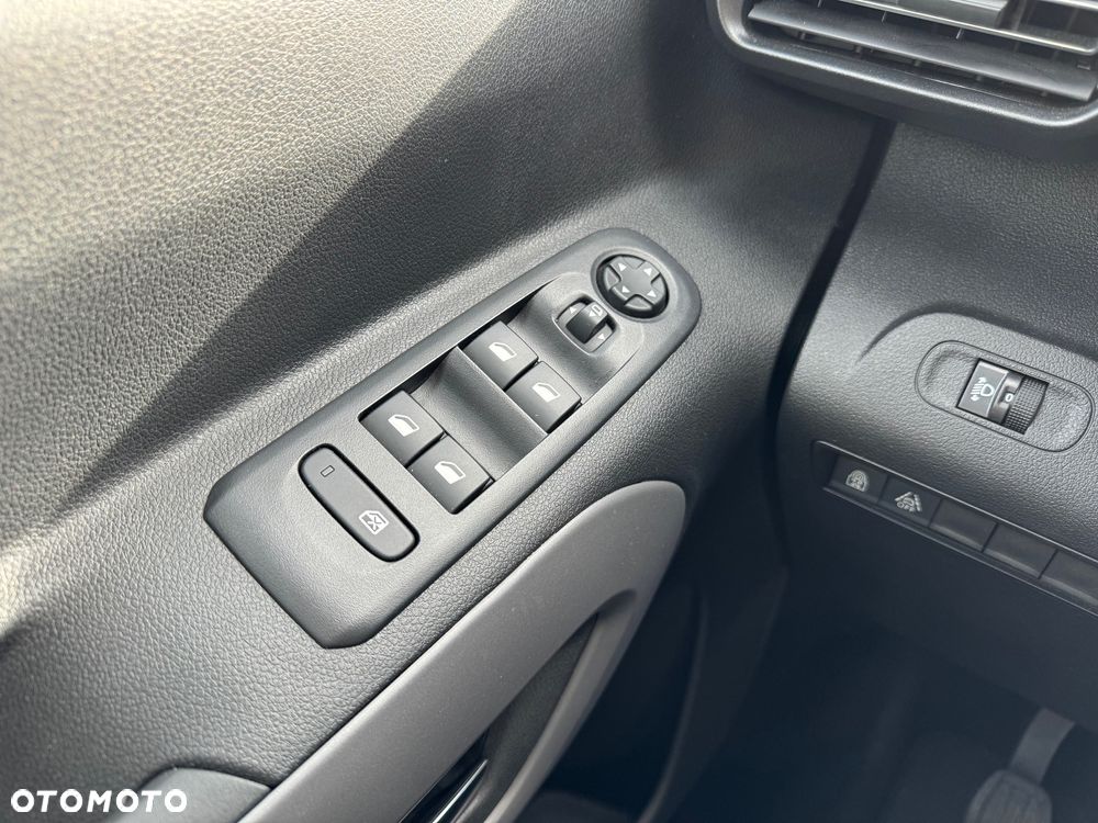 Toyota Proace City Verso 1.5 D-4D Business - 25