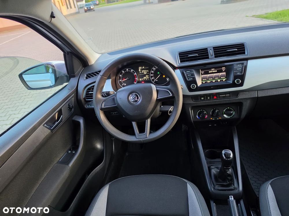 Skoda Fabia 1.2 TSI Active - 9