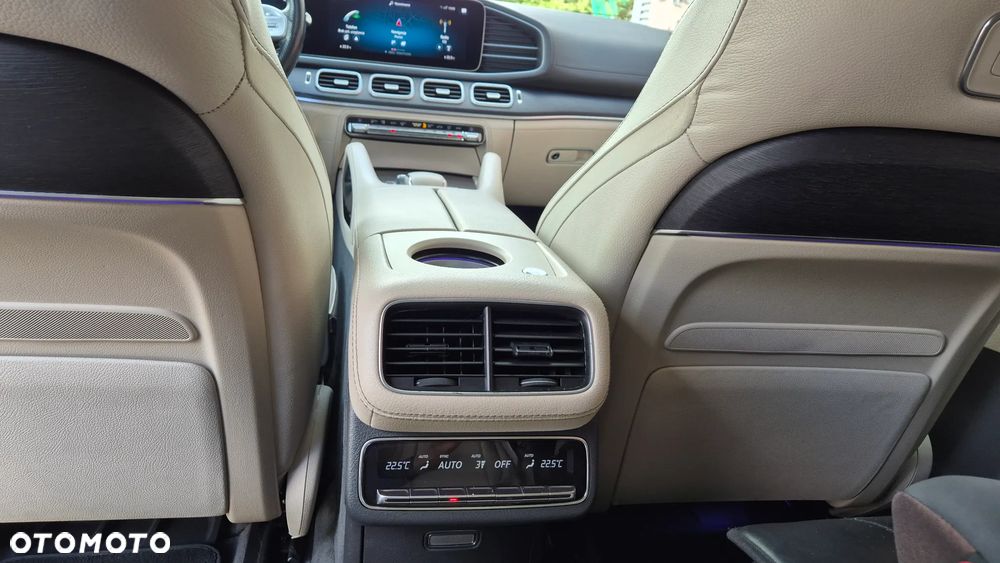 Mercedes-Benz GLS - 15