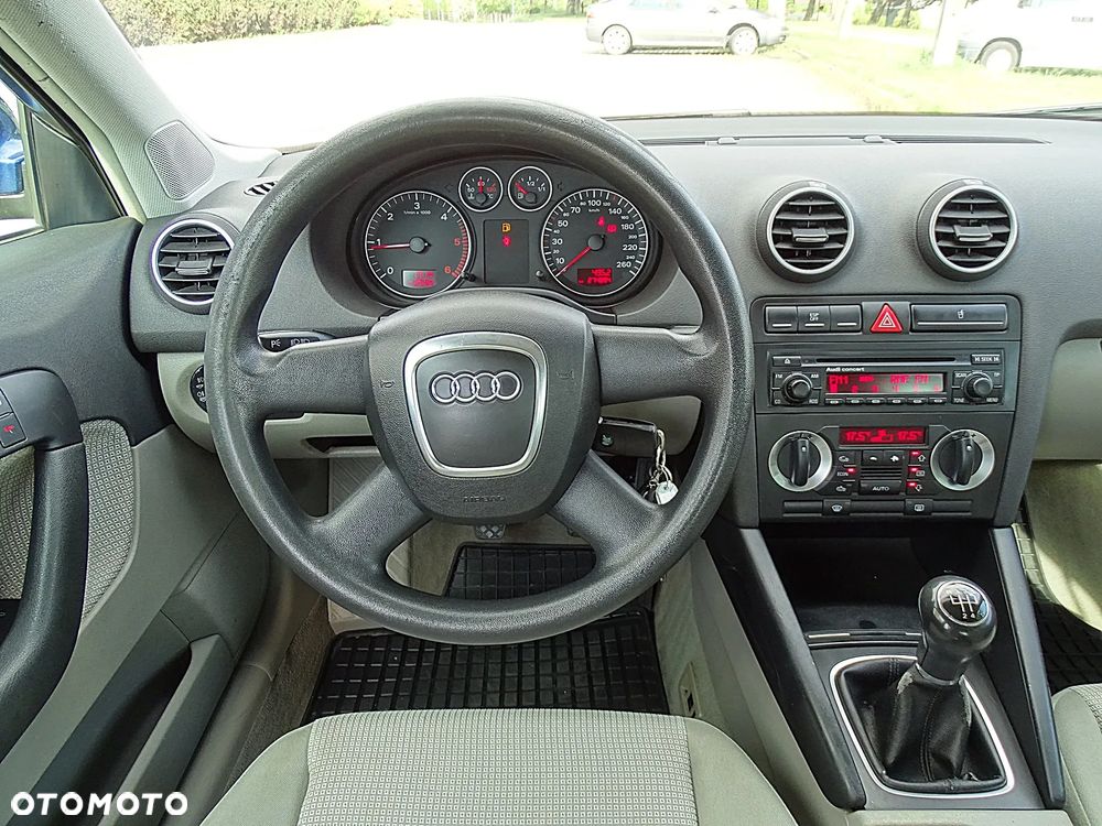 Audi A3 Sportback 1.9 TDI Ambiente - 5