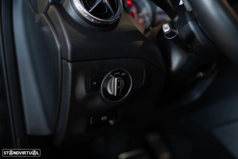 Mercedes-Benz GLA 180 d AMG Line Aut. - 19