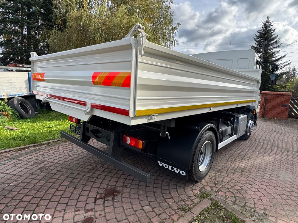 Volvo FL 250 WYWROTKA - 13