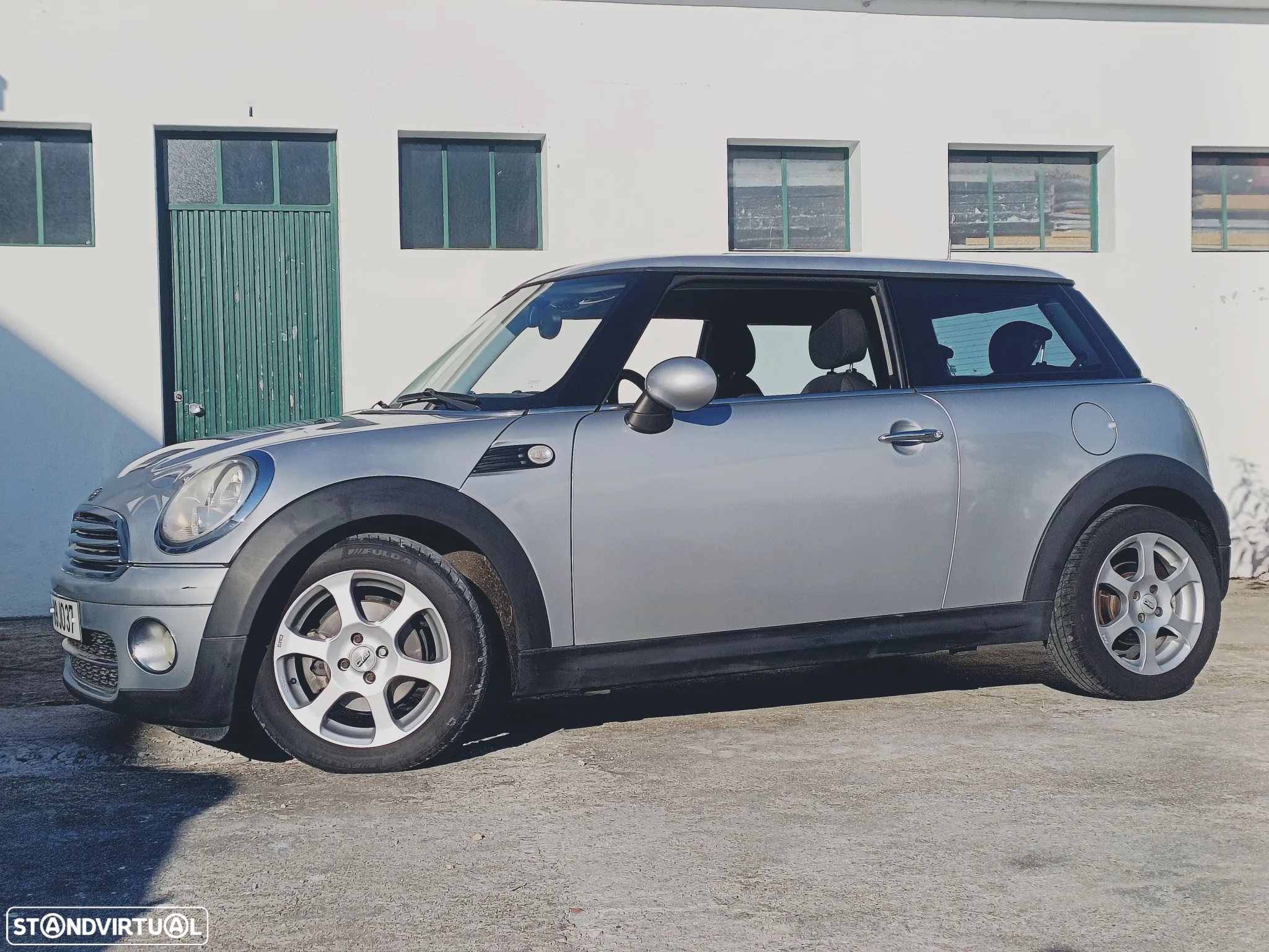 MINI 3 Portas Cooper D - 3