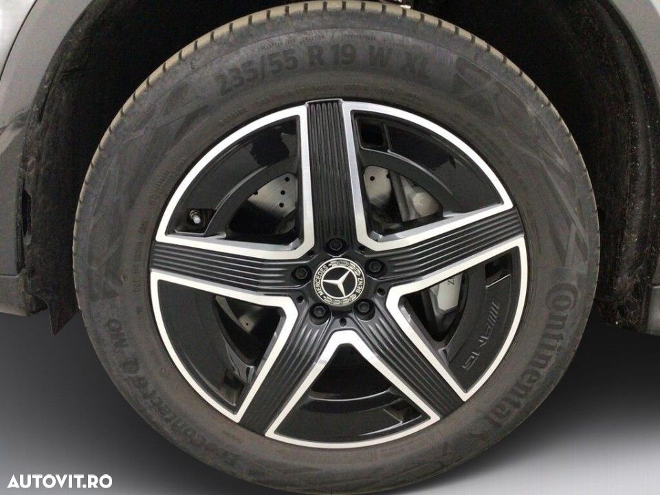 Mercedes-Benz GLC 300 e 4MATIC - 26