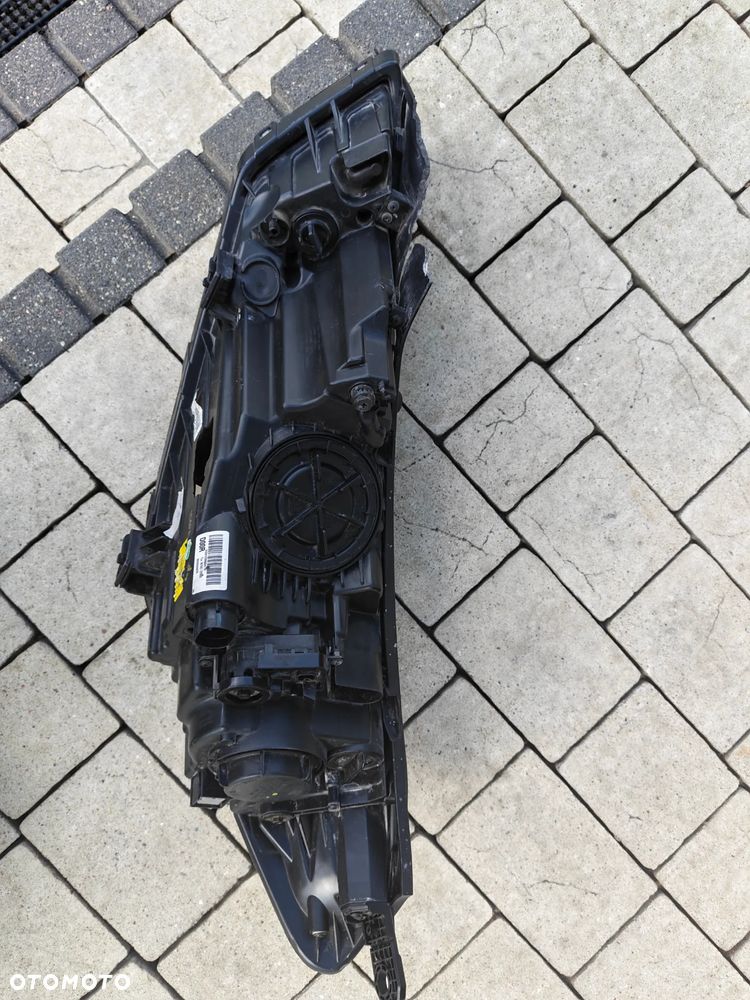 Hyundai Tuscon III  2015-2020 lampa przód  92102-D7000 - 4
