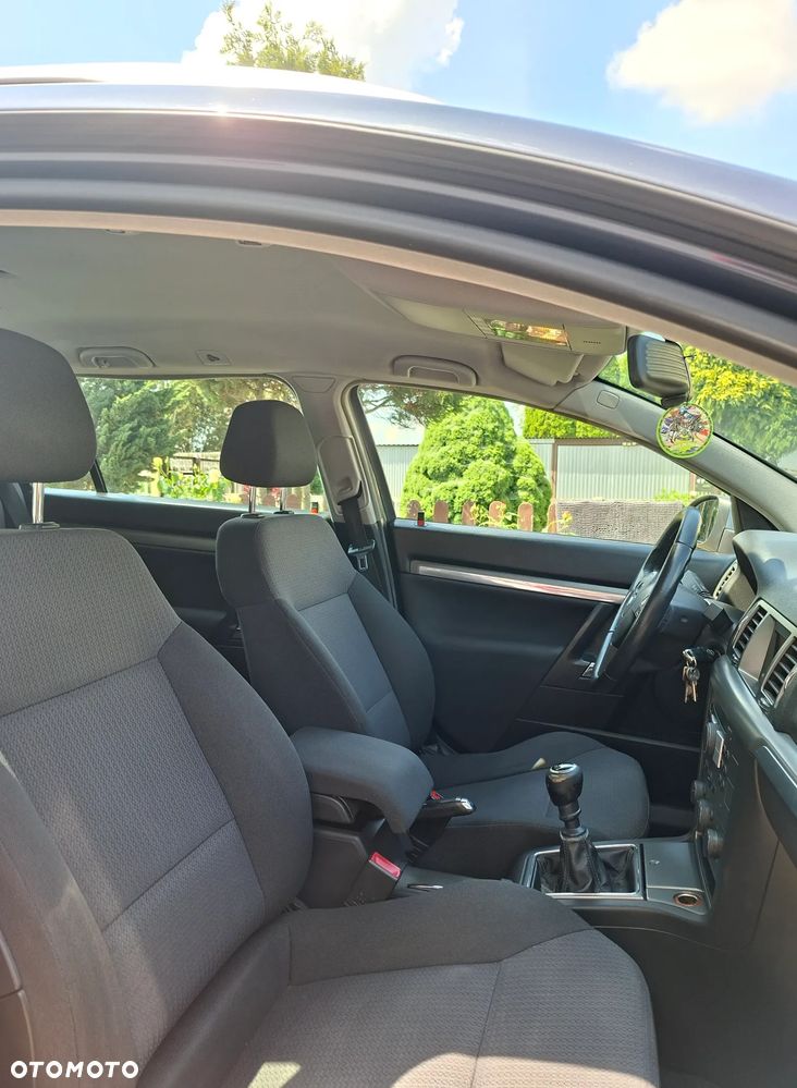 Opel Vectra 1.8 Essentia - 21