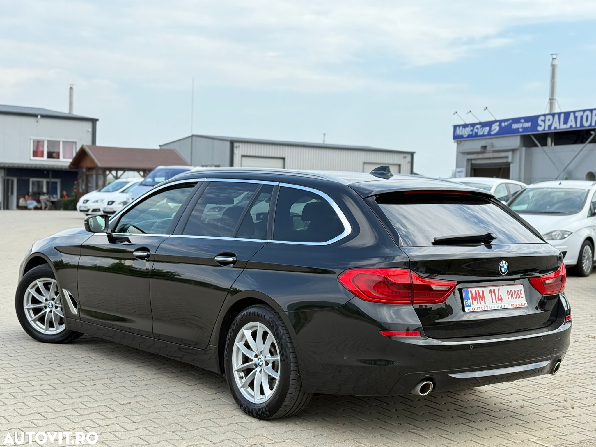 BMW Seria 5 520d Touring Aut. Luxury Line - 13