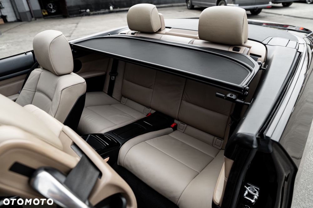 BMW Seria 3 320i Edition Exclusive - 22