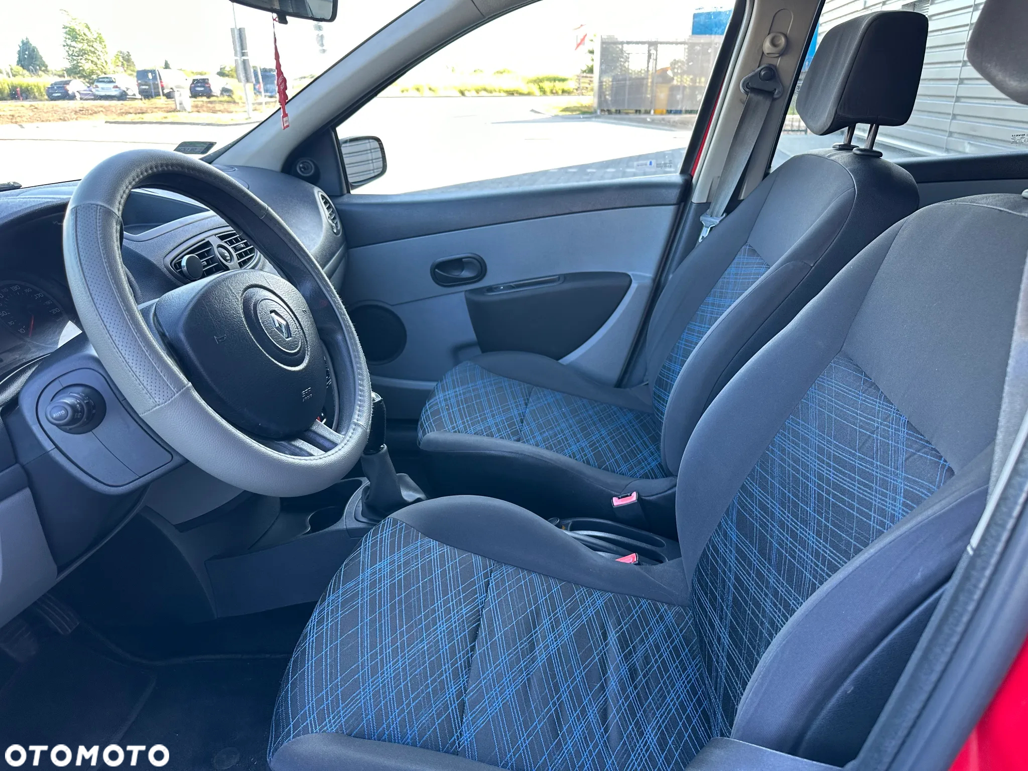Renault Clio 1.2 16V Alize - 8
