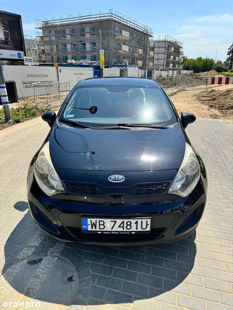 Kia Rio - 7