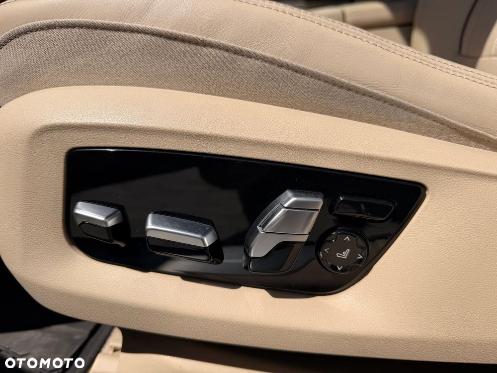 BMW Seria 7 740d xDrive - 36