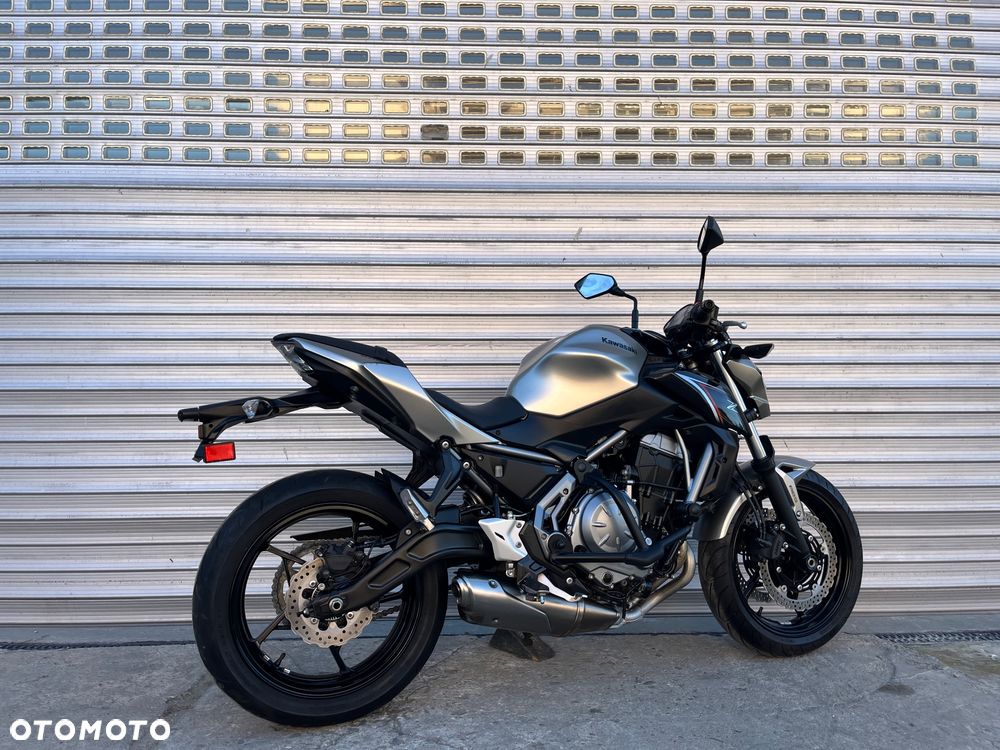 Kawasaki Z 650 - 24