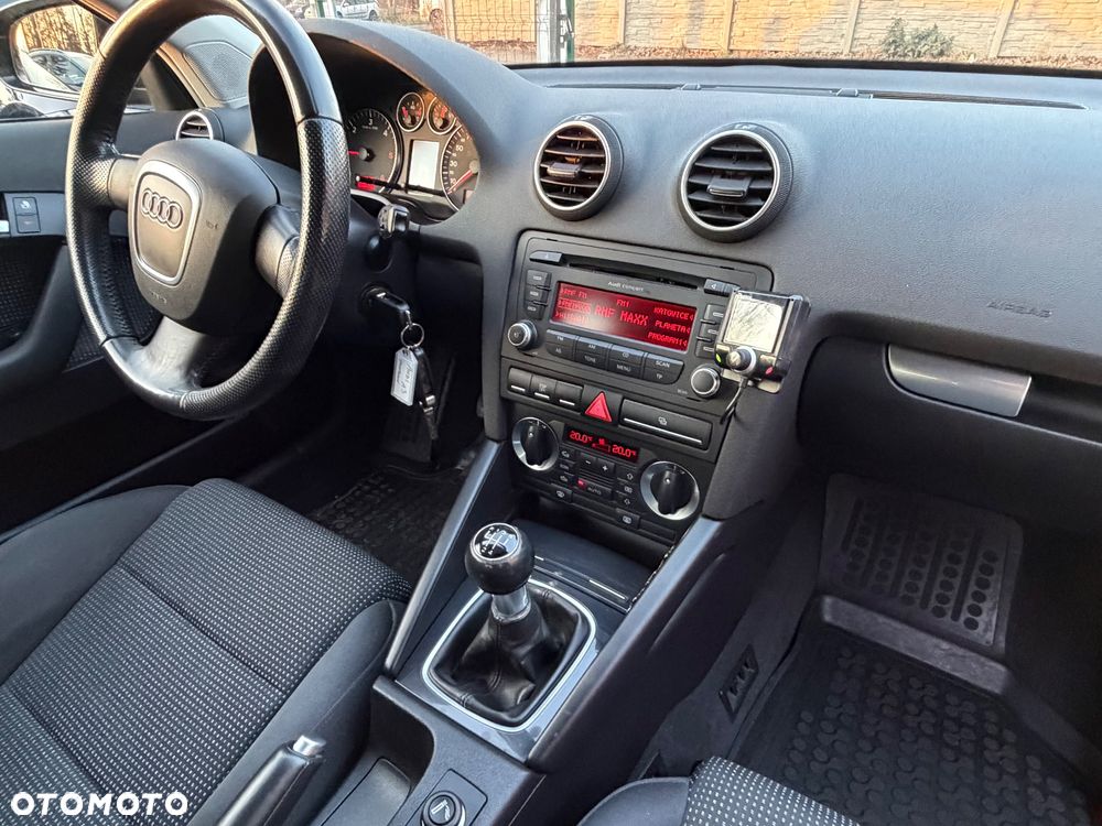 Audi A3 Sportback 1.9 TDI Attraction - 12