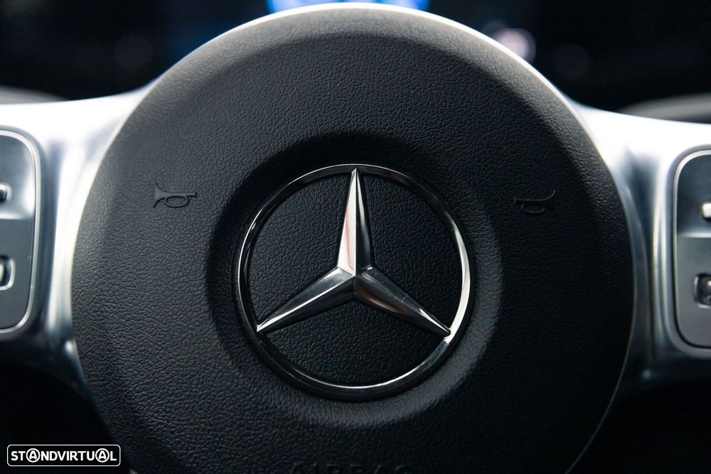 Mercedes-Benz A 250 e AMG Line - 28