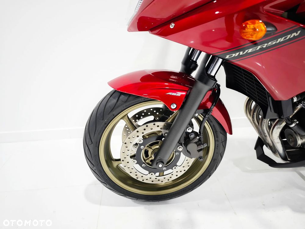 Yamaha XJ - 22
