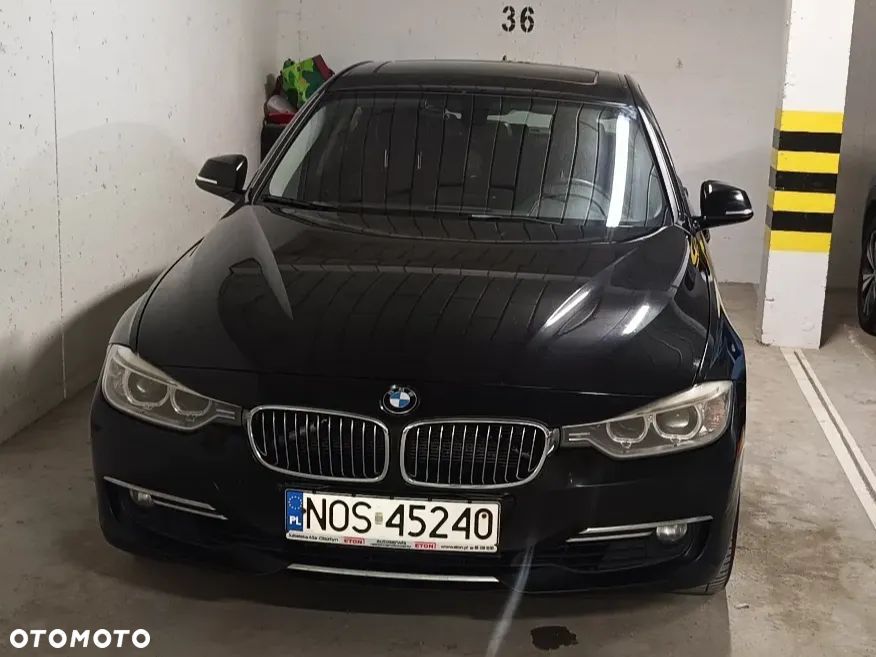BMW Seria 3 328i Luxury Line - 14