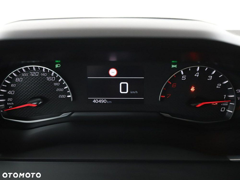Peugeot 2008 Benzin 100 Allure - 23