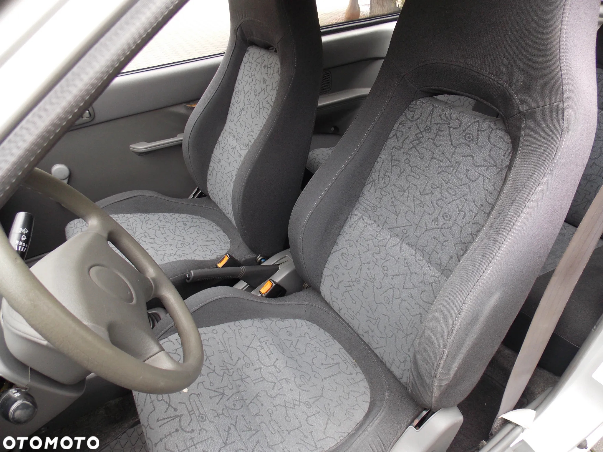 Suzuki Swift 1.0 GL - 13