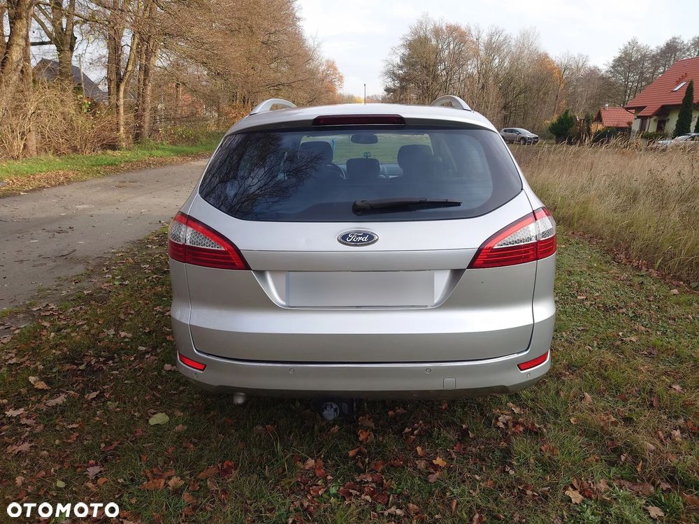 Ford Mondeo 2.0 TDCi Ghia - 4